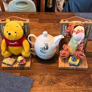 Winnie the Pooh and Tigger Bookend Set with Teapot